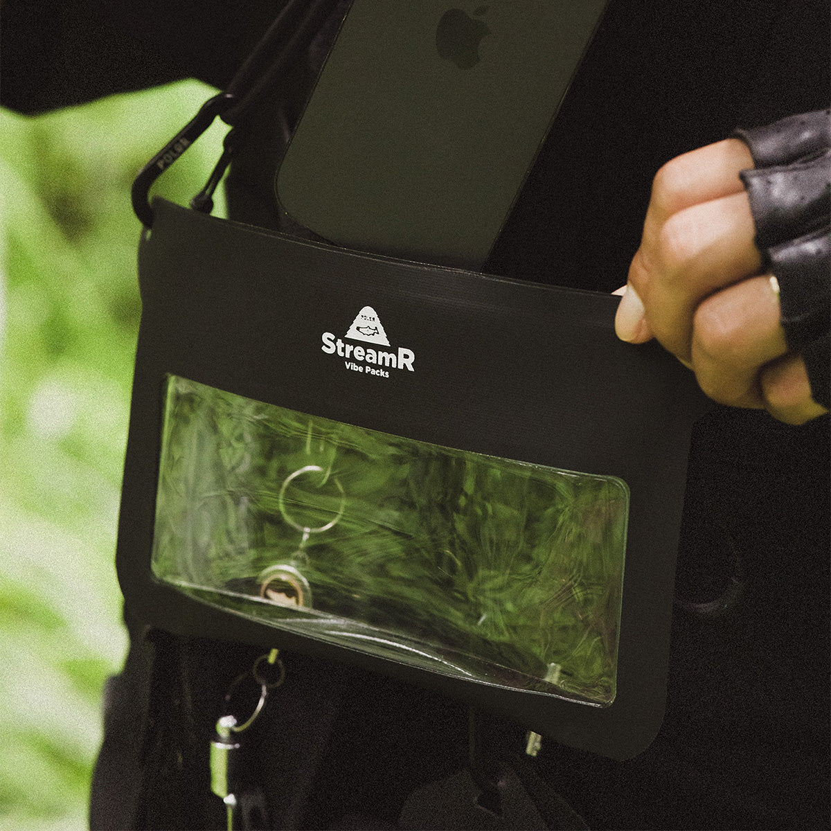 StreamR TPU Mobile Pouch